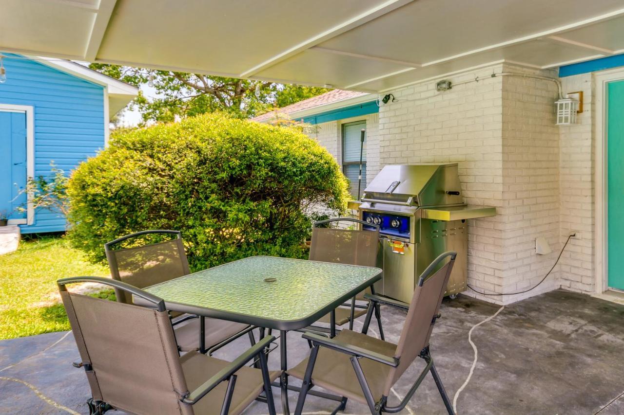 Gulf Breeze Vacation Rental For 2 With Pool Access! المظهر الخارجي الصورة