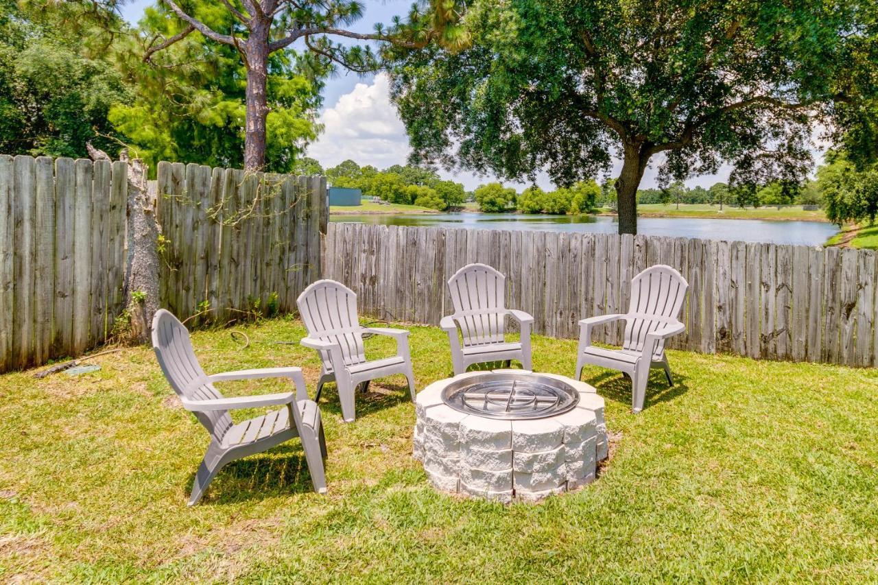 Gulf Breeze Vacation Rental For 2 With Pool Access! المظهر الخارجي الصورة