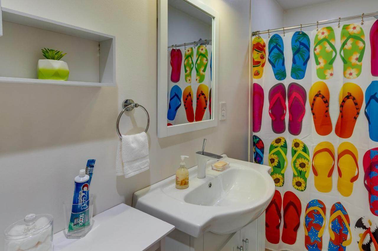 Gulf Breeze Vacation Rental For 2 With Pool Access! المظهر الخارجي الصورة